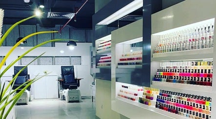 Roots Beauty Salon - Etihad Mall image 2
