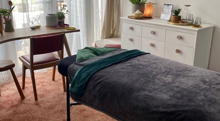 Rebalance Raynor Massage, bilde 2
