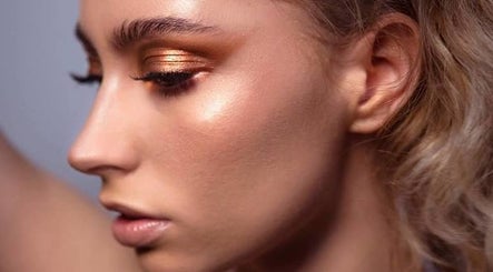 Brogan Brown-Blair Makeup Artist