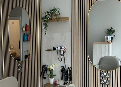 Elegant salon mirrors and tools at Studio Nine with Louise McEwan, Newport, England, GB.