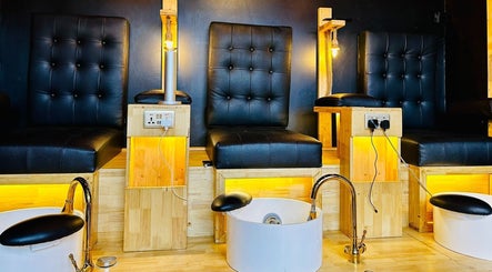 Luxurious pedicure chairs at Etunganun Grooming and Beauty Lounge, Kira Town, Central Region, UG.