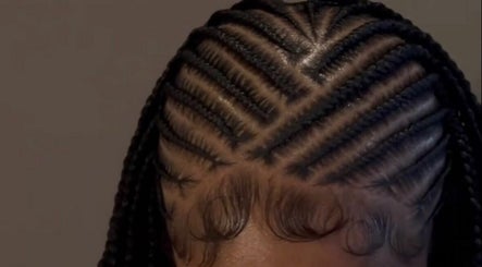 Posh Braids صورة 2