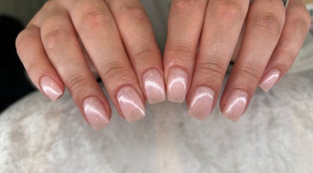 Beauty at No.14