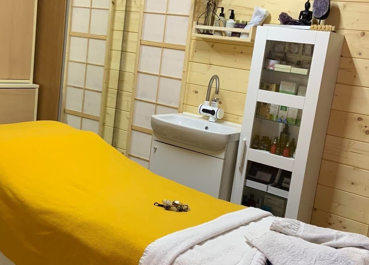 Serene treatment room with yellow blanket in Southampton SO19 9JR, Southampton, England, GB.