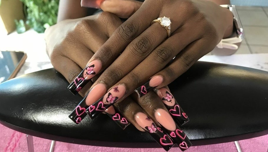 Precious Nailz and Beauty Bar image 1