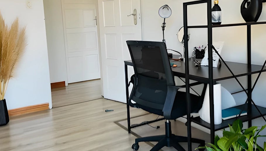 Modern beauty workspace at Glamfair Beauty Bar, Randburg, Gauteng, ZA with sleek furnishings.