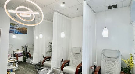 Dalla Nails and Spa