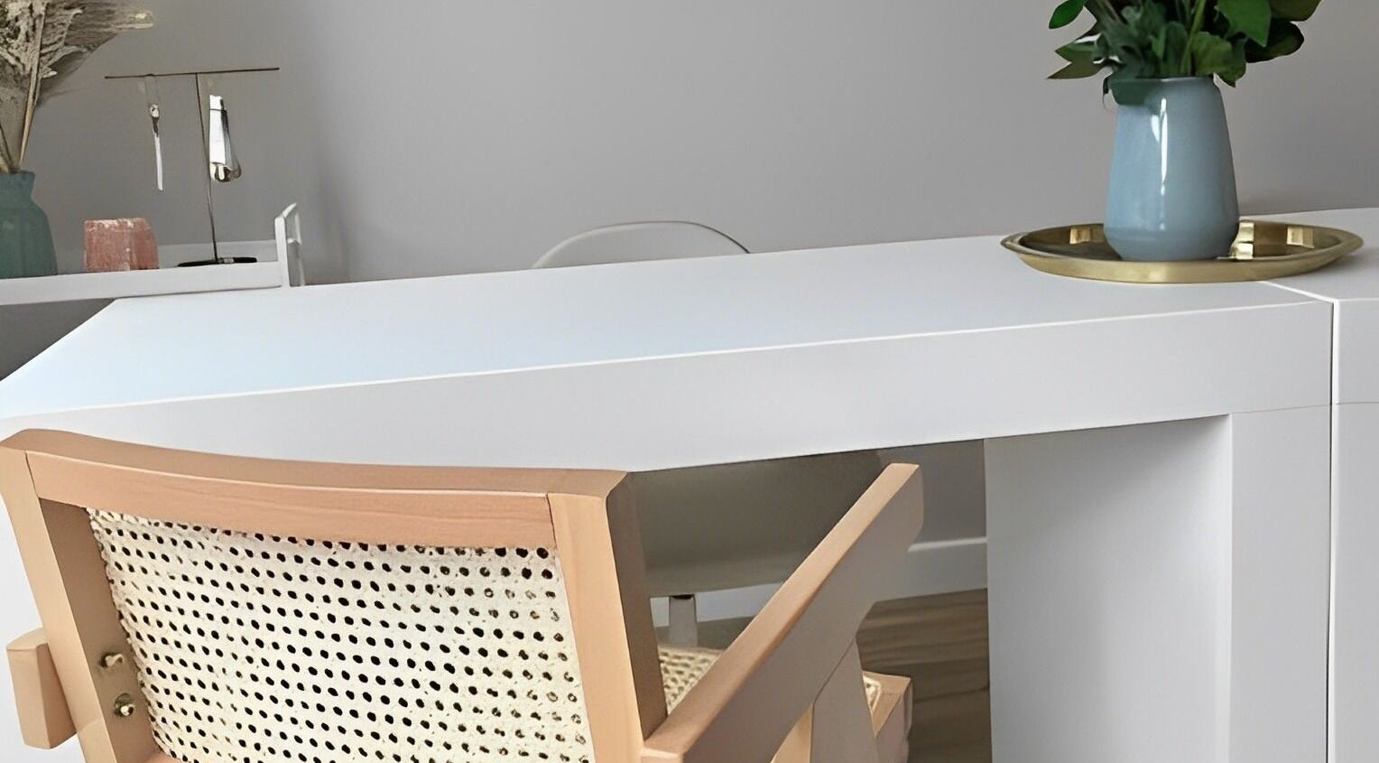 Minimalist nail station at The Beauty Co. Wadebridge in Wadebridge, England, GB with modern decor.