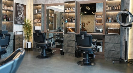 717 Gents Salon