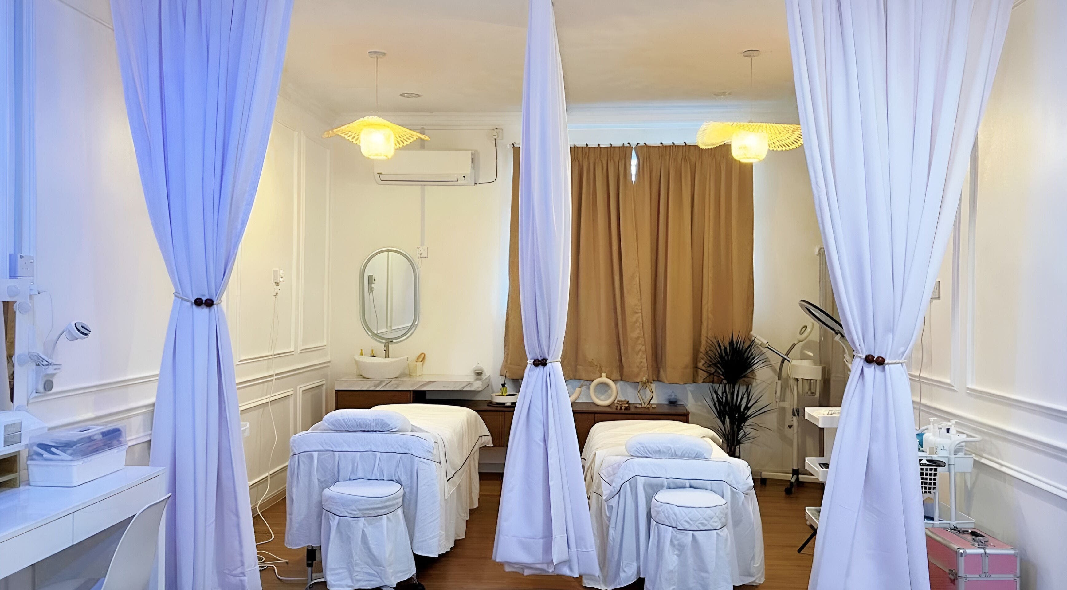 Calming spa room with massage beds at Kayxi Beauty Spa and Makeup, Wakaf Bharu, Kelantan, MY.