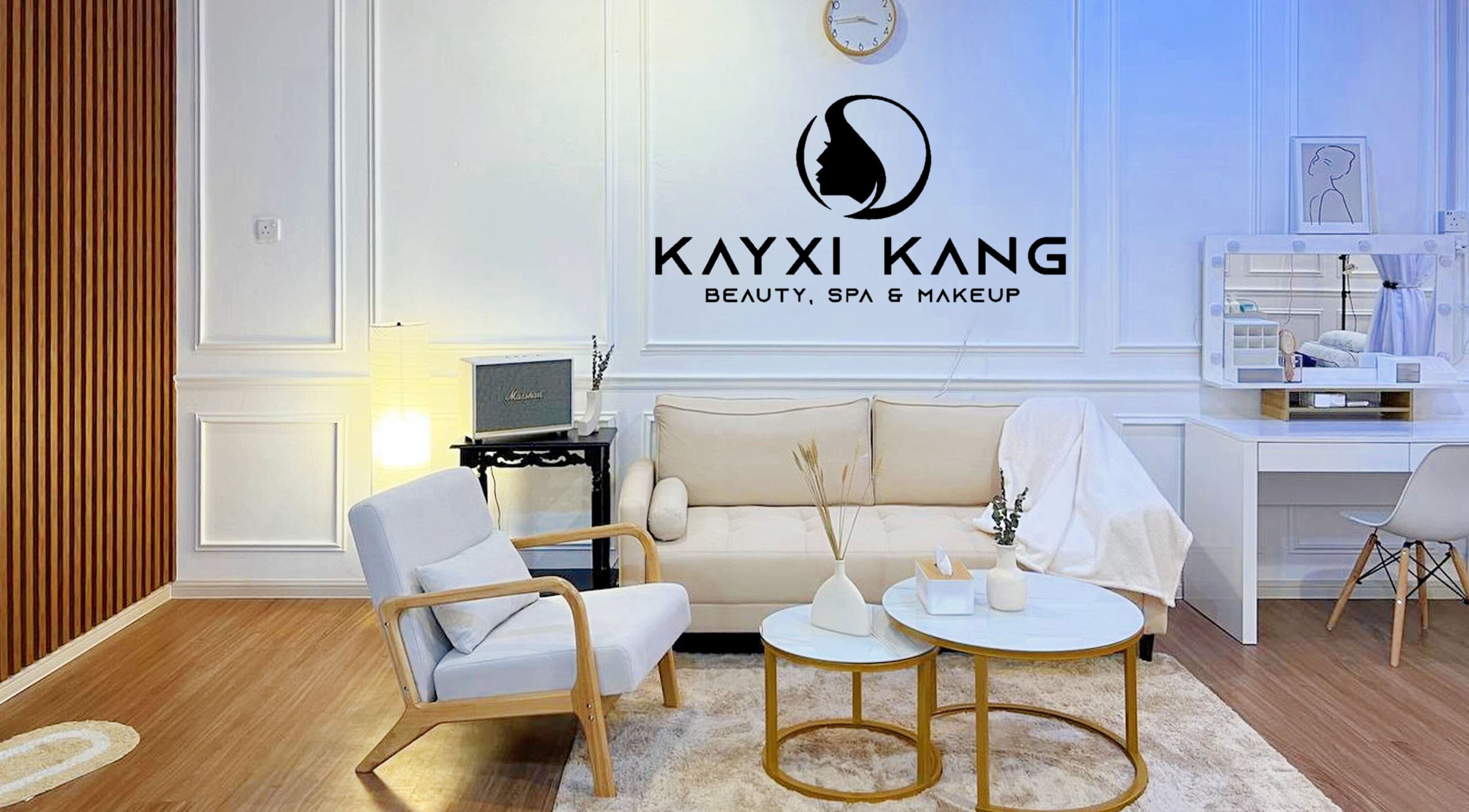 Elegant lounge area at Kayxi Beauty Spa and Makeup in Wakaf Bharu, Kelantan, MY with modern decor.