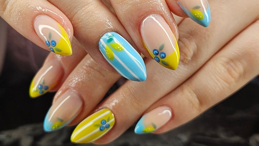 Lucky Frog Nails obrázek 1