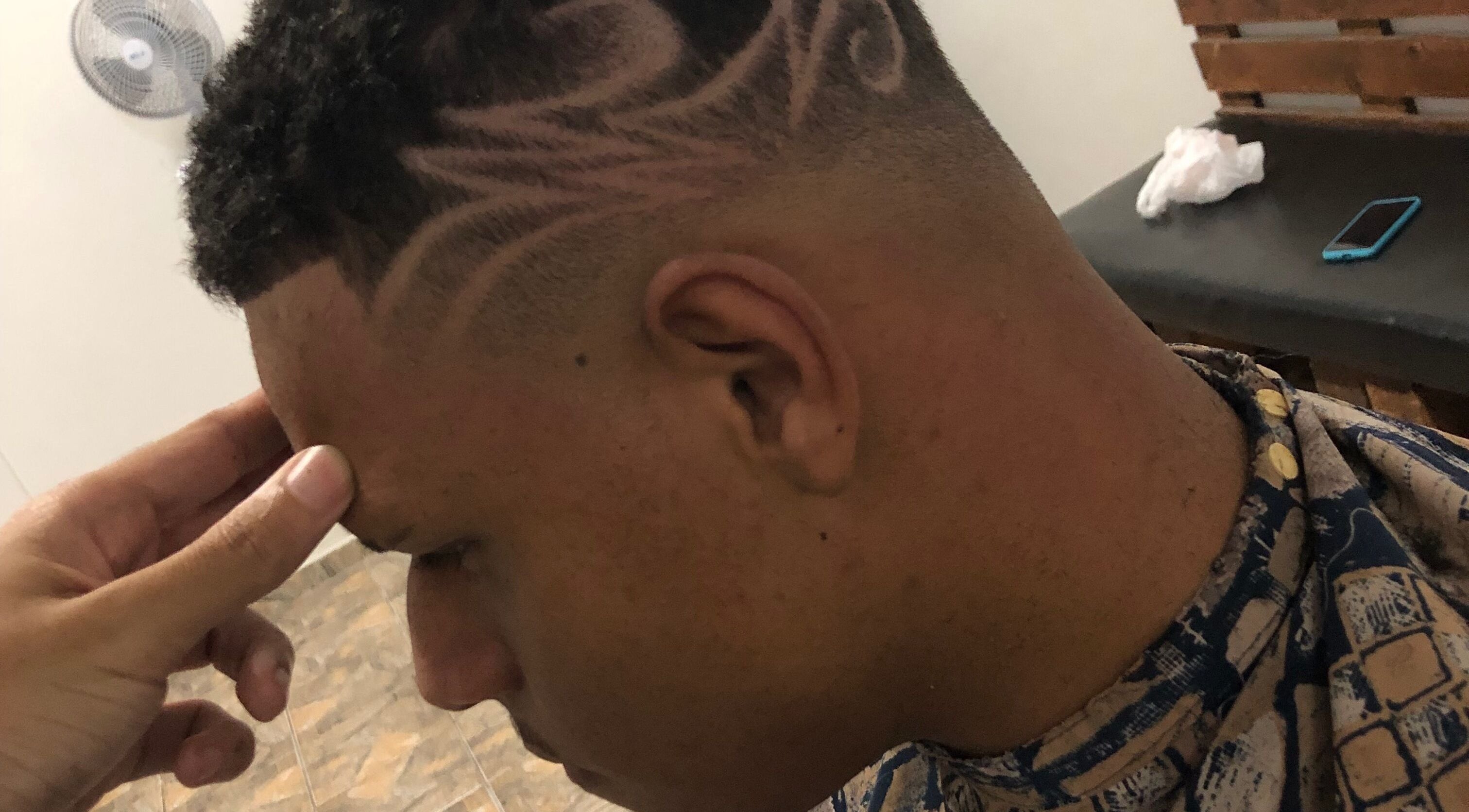 Design de cabelo estiloso no PH Barber Conceito em Minas Gerais, Minas Gerais, BR.