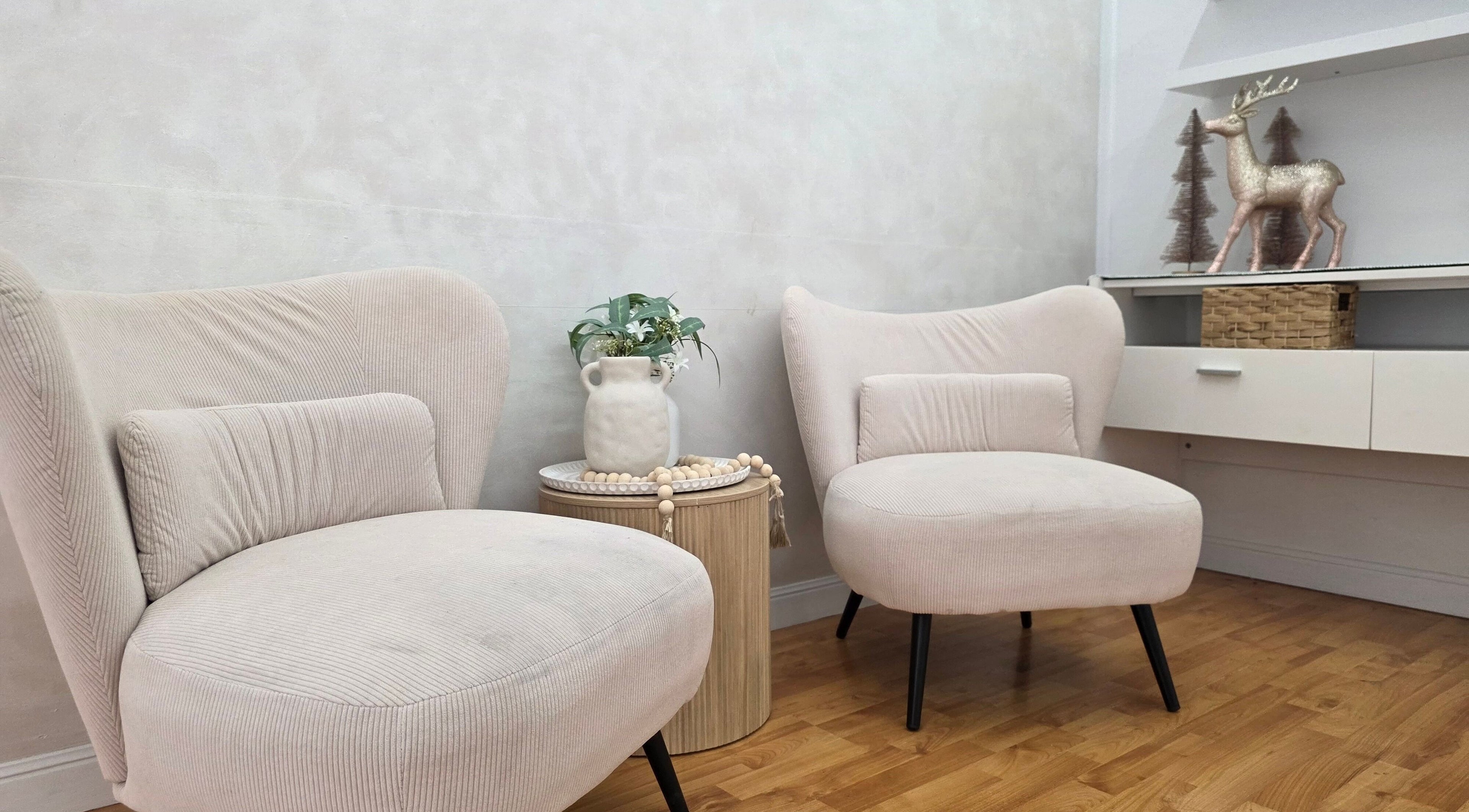 Relaxing seating area at Sophrosyne Hair Serenity Studios, Toowoomba City, Queensland, AU with elegant decor.