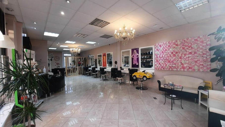 Niketa Hair Lounge, bilde 1