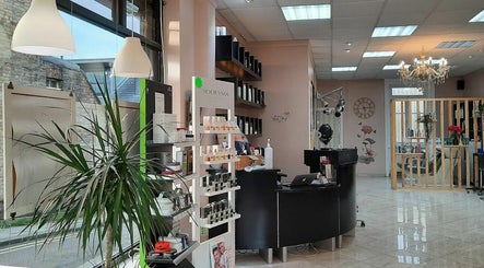 Niketa Hair Lounge image 2