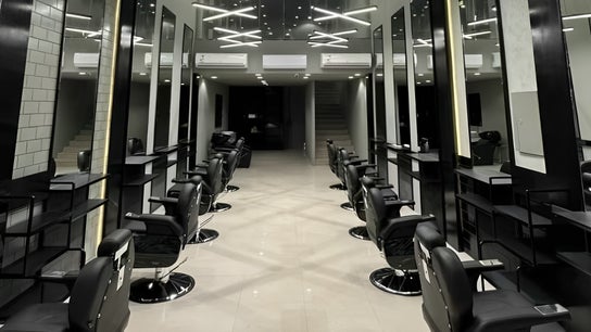 1/2 Cuts Salon صالون هاف كت | Al Aziziyah