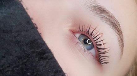 Εικόνα Tina Bilbao lashes & Brows 2