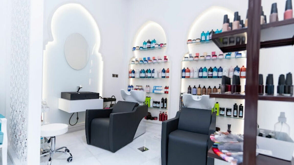 Anya Ladies Beauty Salon First Avenue Mall Dubai Fresha