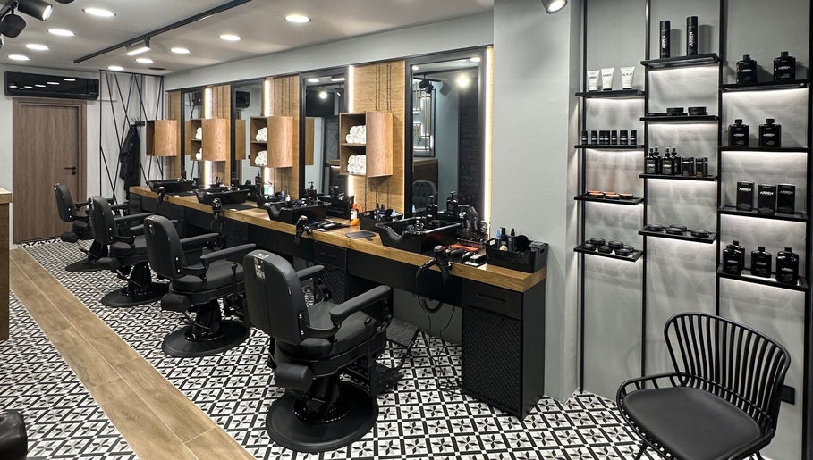 King’s Barbershop Thermi afbeelding 1