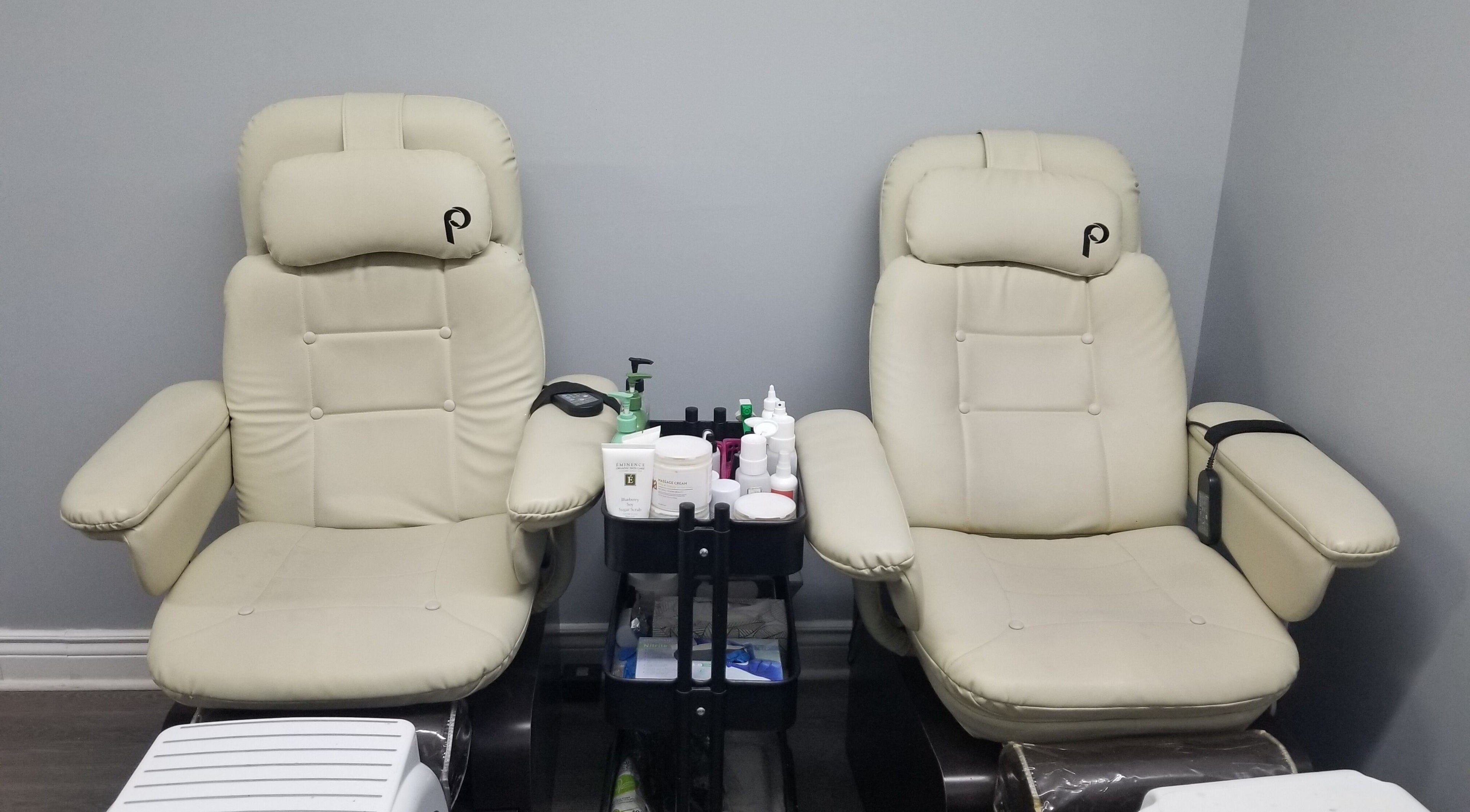 Luxury pedicure chairs at Moka Spa & Salon, Moncton, New Brunswick, CA, providing a relaxing escape.