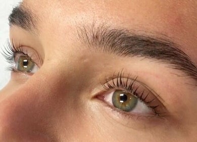 Close-up of eyelash extensions at LBK Paris Beauty Salon, Dubai, AE showcasing detailed lash work.