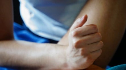 Image de PAS DE PRESTATION DE MASSAGE ACTUELLEMENT POUR CAUSE DE CONGÉ MATERNITÉ -Marie-Line Chatelle/Elyos (Brotteaux) 3