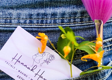 Beauty essentials in denim pocket at Hannah’s Lilac Room, Mccordsville, Indiana, US.