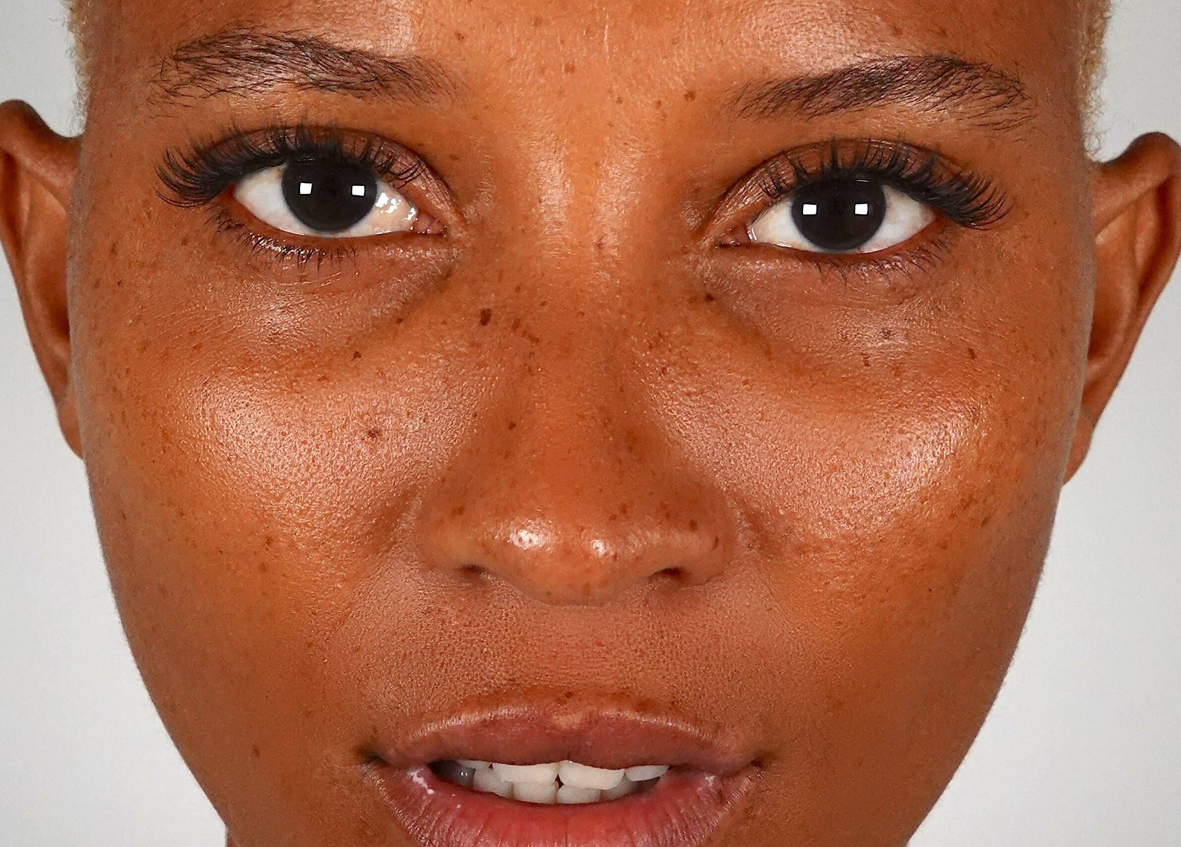 Close-up of expertly applied lashes at Dejavu Lashes, London, England, GB. Natural look enhancement.