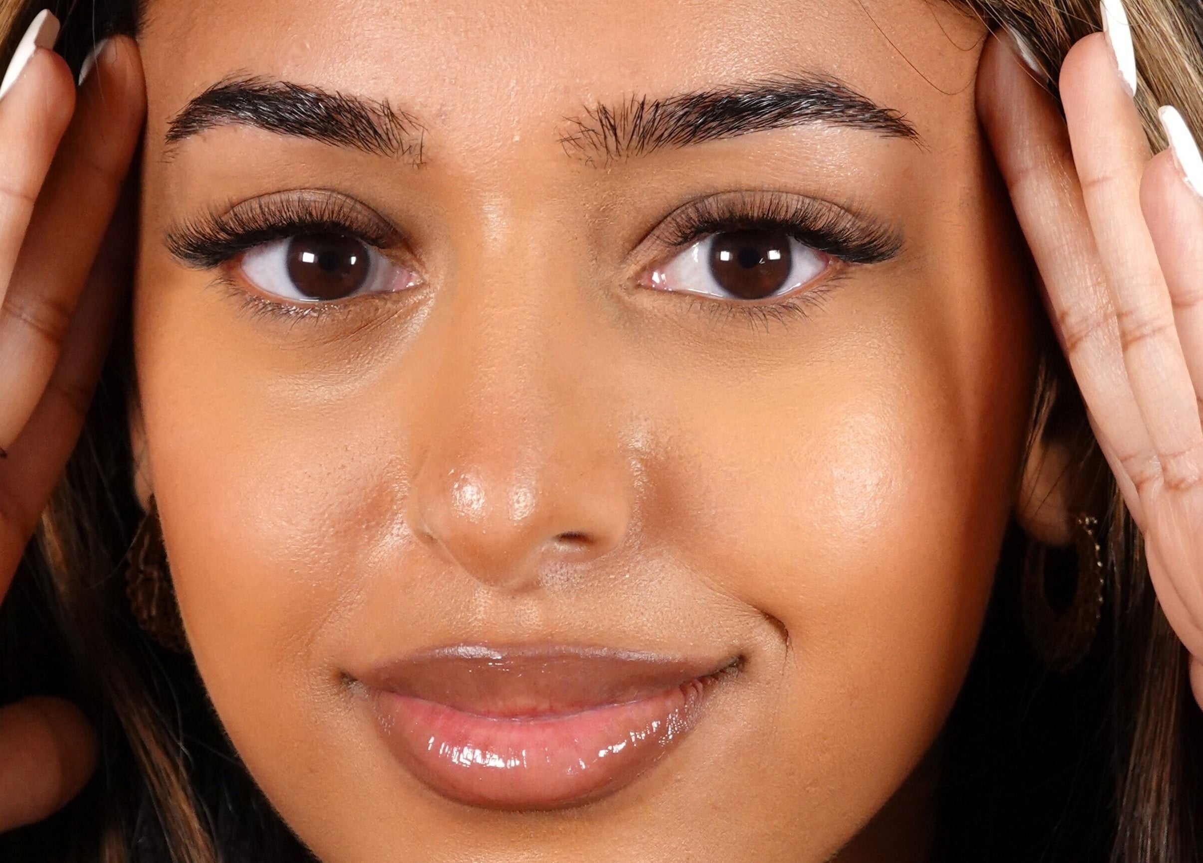 Close-up of enhanced lashes from Dejavu Lashes, London, England, GB showcasing natural beauty.