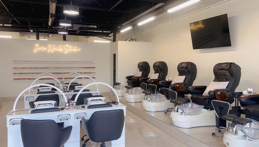 hình ảnh 1 của Joir Nails Studio Inc.