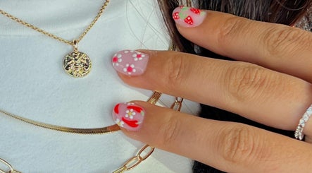 Strawberry Fields Nail Studio, bild 3