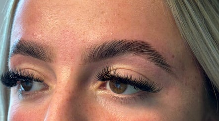 Brows by Malen صورة 3