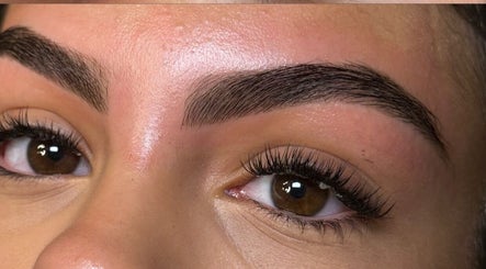 Brows by Malen صورة 2