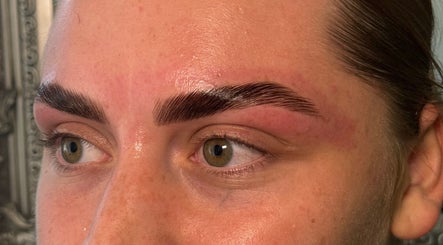 Brows by Malen صورة 3