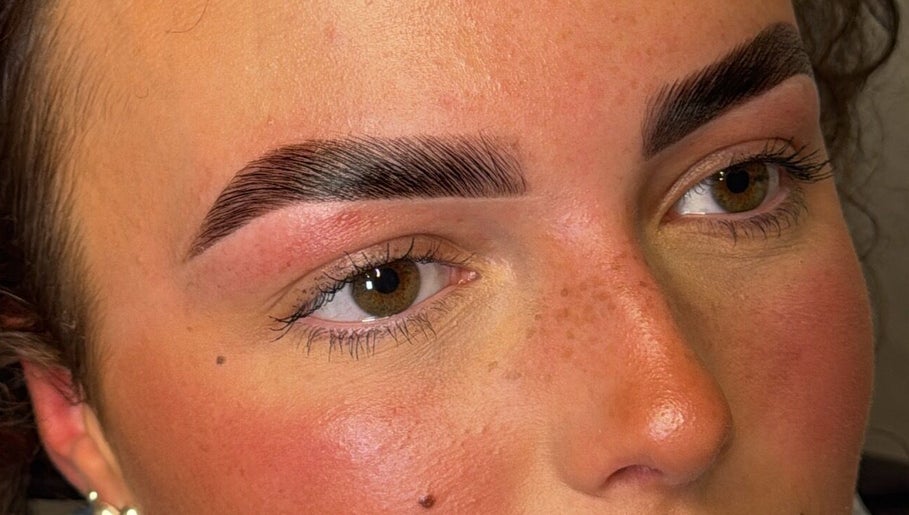 Brows by Malen – kuva 1