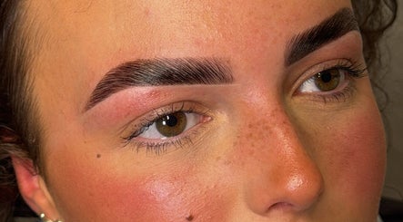Brows by Malen