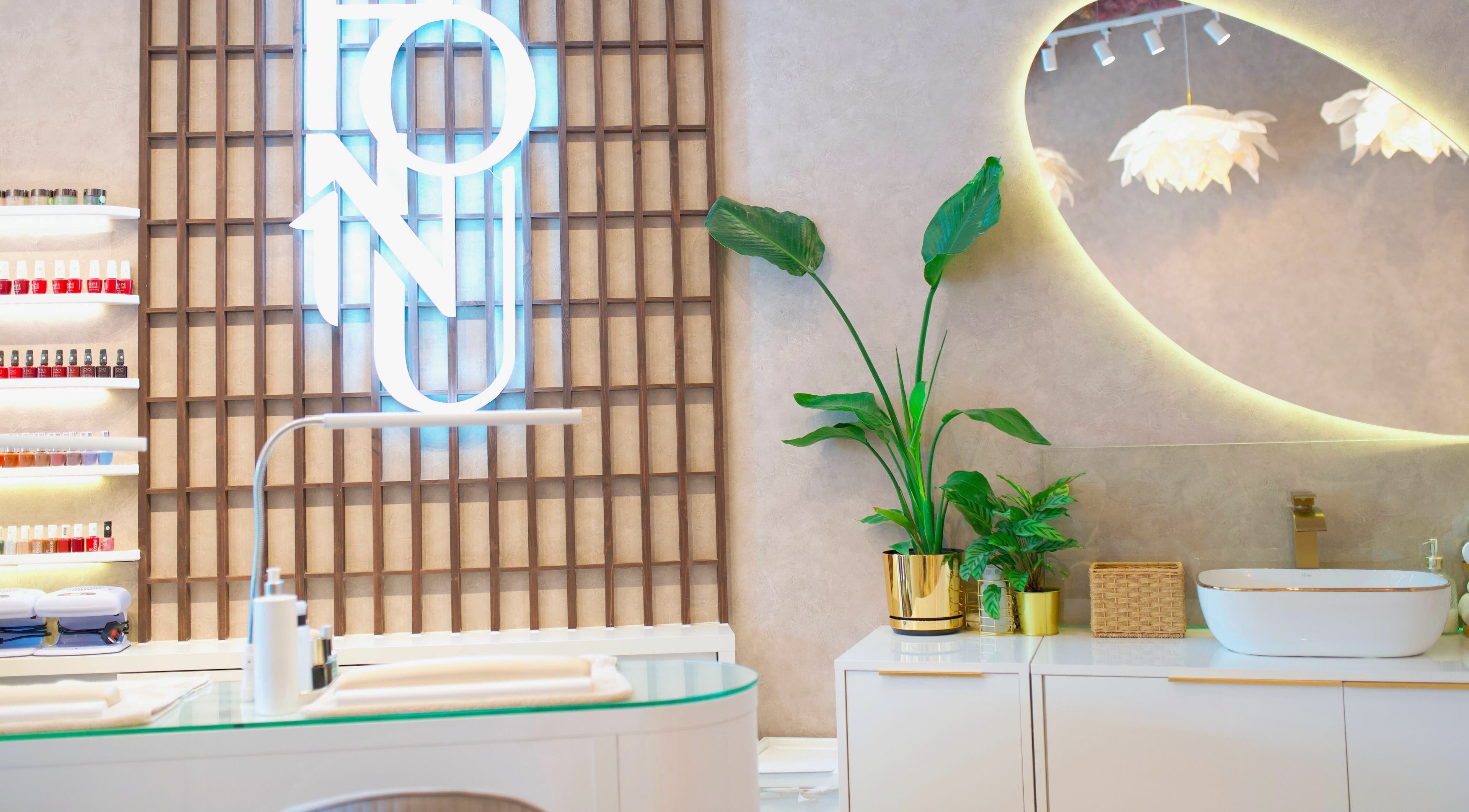 Honu Nail Studio - West Hampstead offers a serene space with modern decor in London, England, GB.