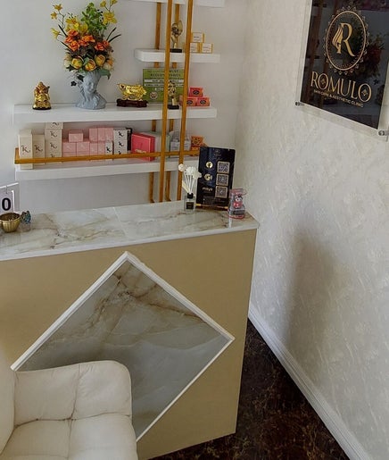 Elegant reception area at Romulo Skin Care & Aesthetic Clinic, Mandaluyong, Metro Manila, PH with soothing decor.