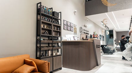 The Address Barber | صالون العنوان القيروان image 2