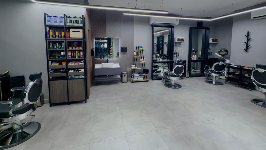 The Address Barber | صالون العنوان الغدير, bilde 1