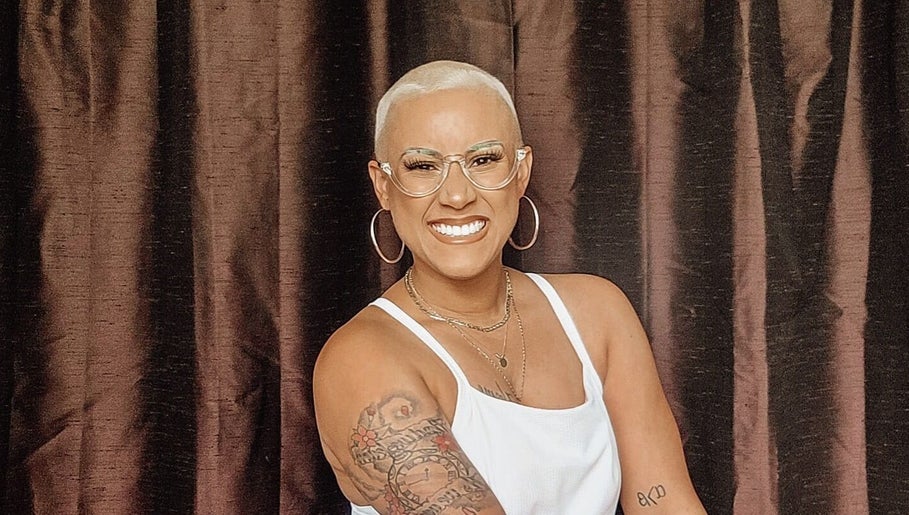 Glo Luxe with Alicia LaFleur image 1