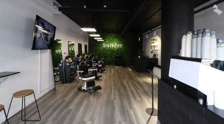 Sonder Mens l Chatswood Bild 2