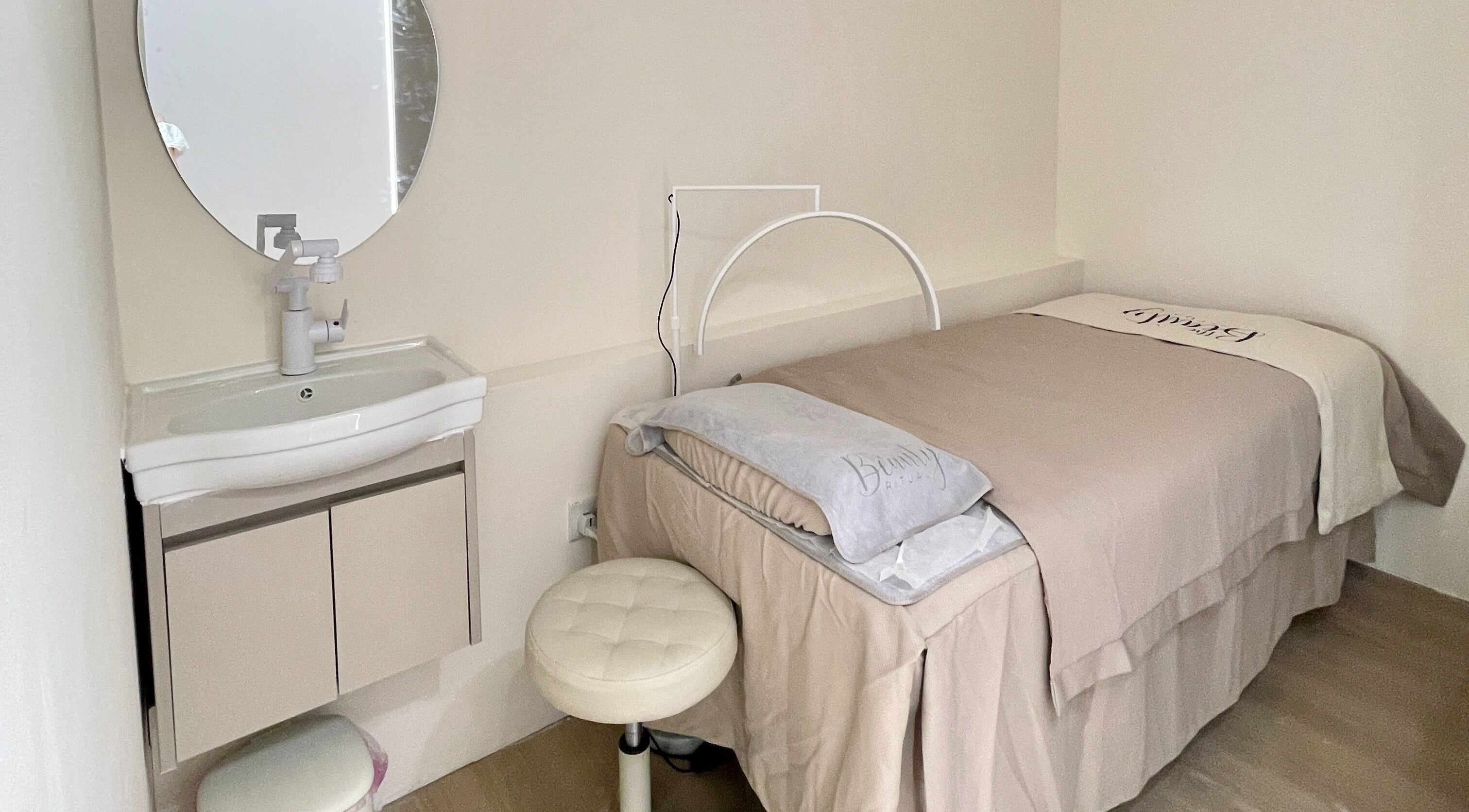 Tranquil treatment room at The Beauty Ritual Somerset (Killiney), Singapore, offering relaxation and wellness.