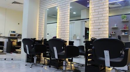 Immagine 3, Posh Signature Salon