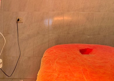Sala de terapia en Fisioterapia, Quiromasaje y Nutrición Sandra Alcaraz, San Pedro Del Pinatar, Región De Murcia, ES.