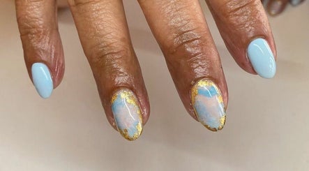 Pretty Fingers