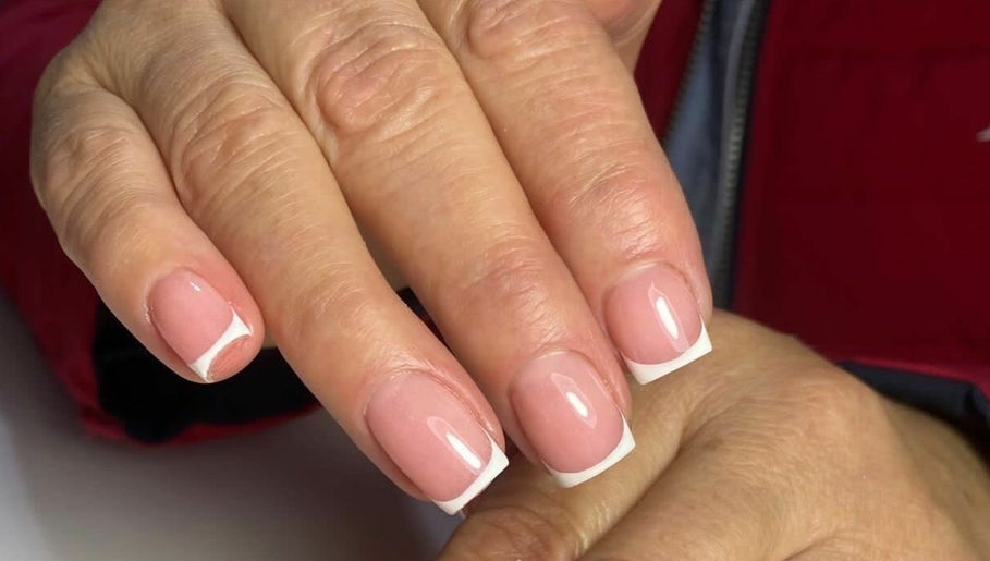 Blanco y Menta image 1