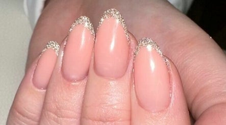 Loisjennerbeauty image 3