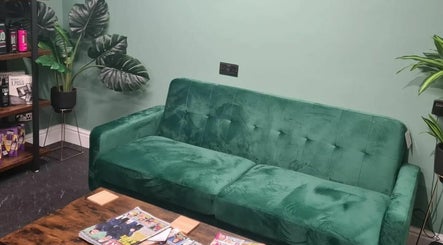 The Green Lounge imaginea 3
